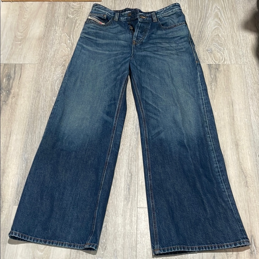 DIESEL | Unisex | Relaxed Jeans 1996 D-Sire 09h59